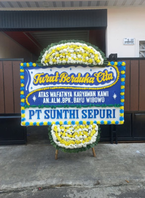 Papan Bunga Duka di Petarangan