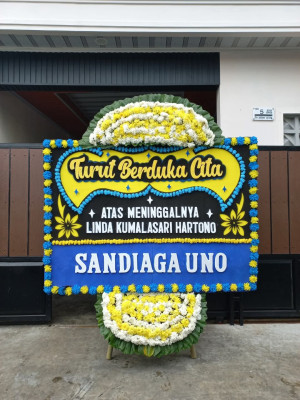 Papan Bunga Duka di Petarangan